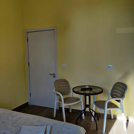 Panzió Auto Tana Tirana