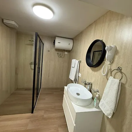 Bed & Breakfast Auto Tana *