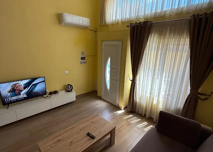 Auto Tana 3* تيرانا